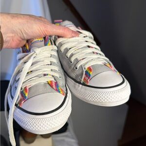 CONVERSE CHUCK TAYLOR ALL STAR WOMENS SNEAKER Sz 8